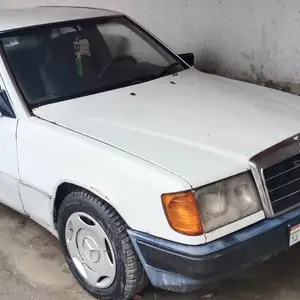 Mercedes-Benz E class, 1992