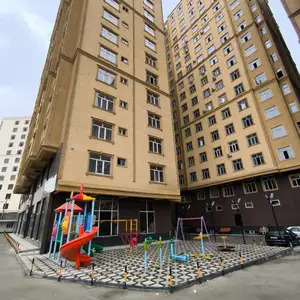 3-комн. квартира, 6 этаж, 134 м², Волна,зелёный базар