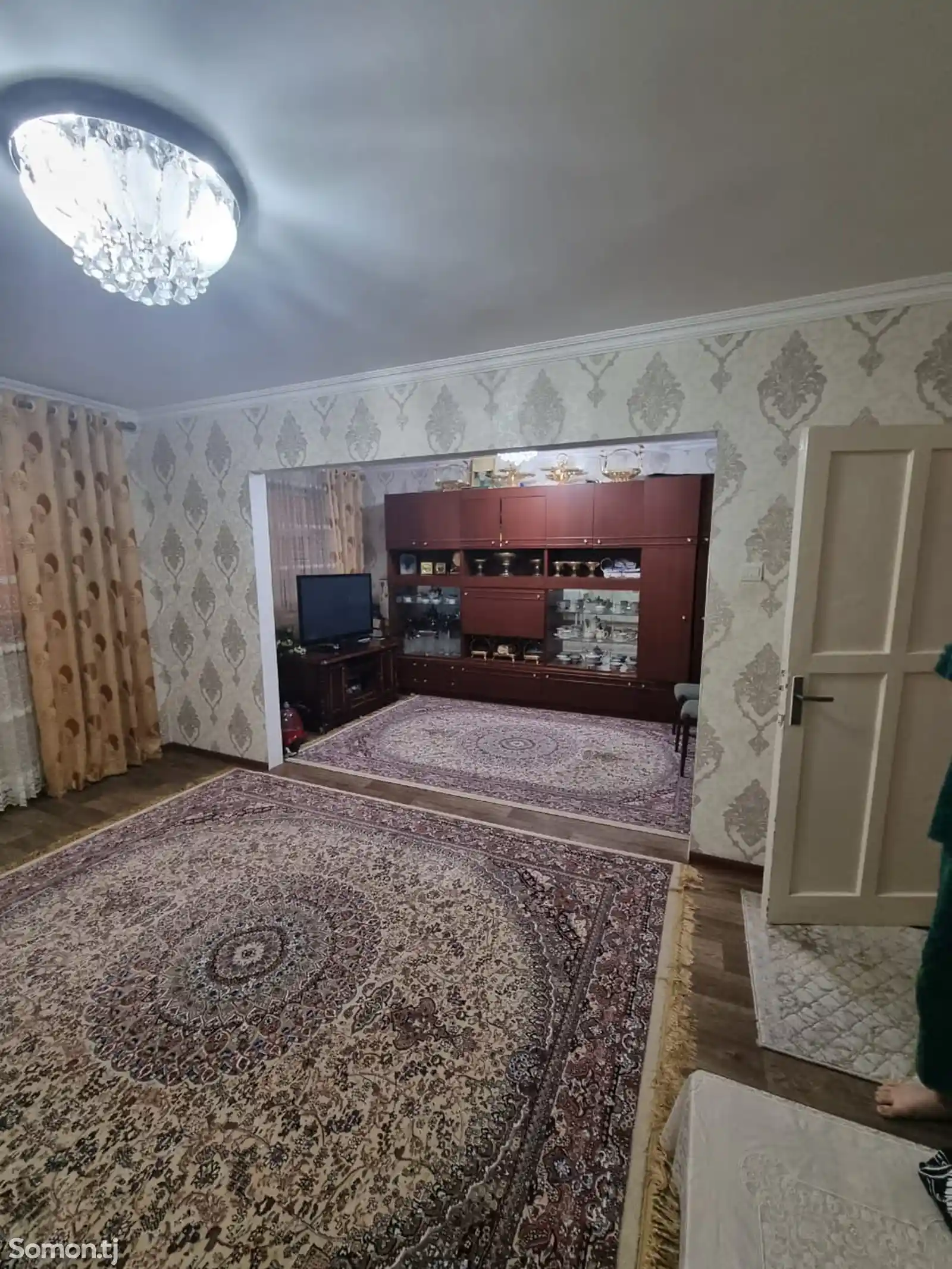 5-комн. квартира, 2 этаж, 100 м², Профсоюз-4