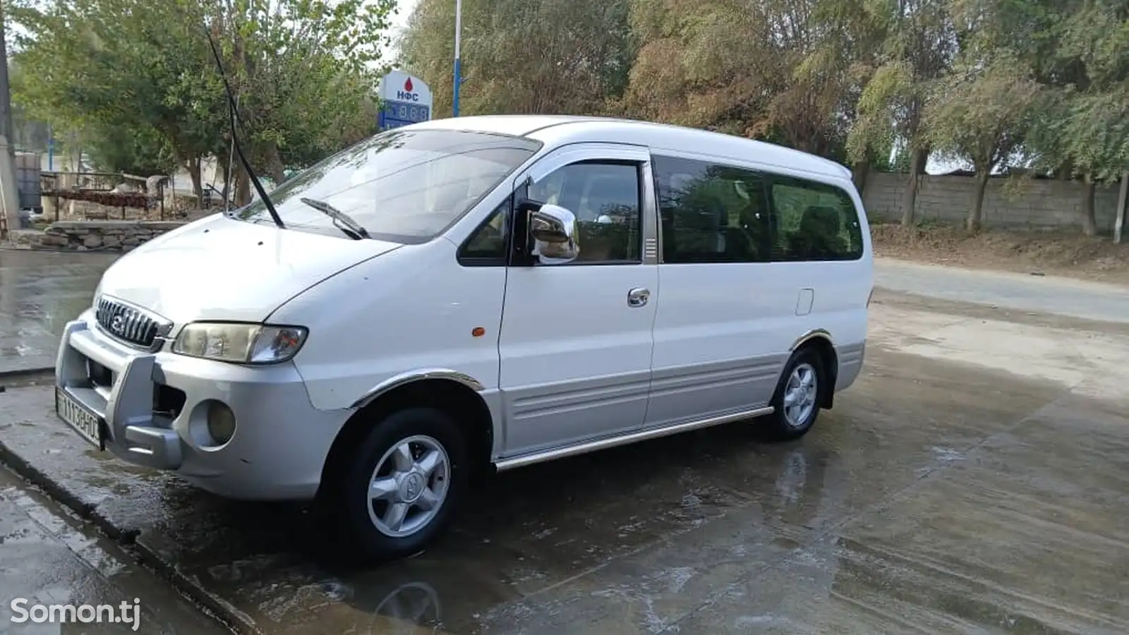 Микроавтобус Hyundai Starex, 2003-1