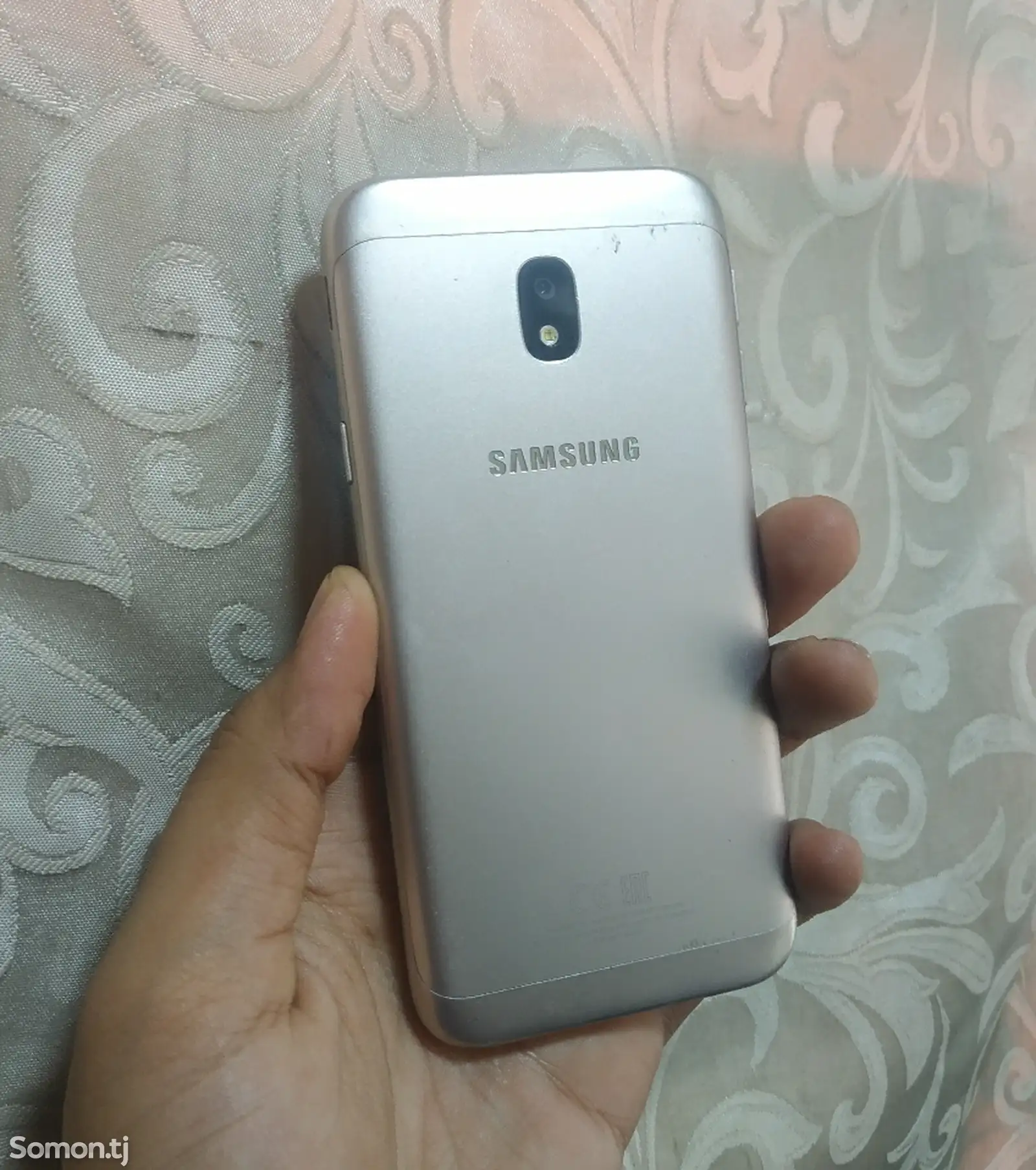 Samsung Galaxy J3-2