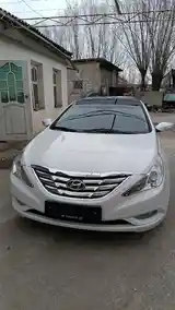 Hyundai Sonata, 2010-4