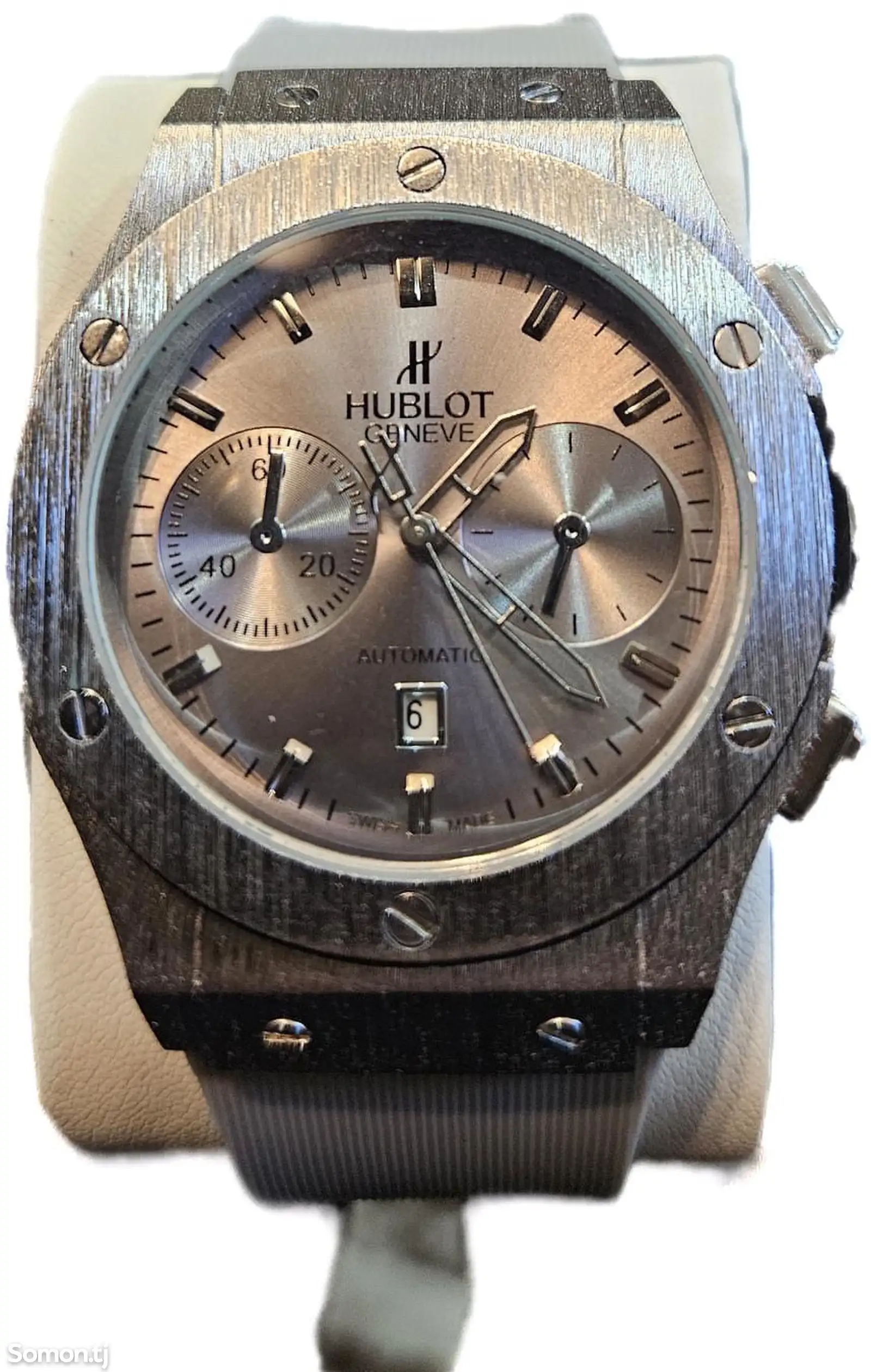 Часы Hublot