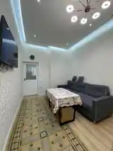 2-комн. квартира, 5 этаж, 60 м², Центр, Универмаг-8