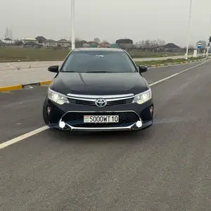 Toyota Camry, 2015