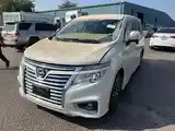 Nissan Elgrand, 2014-11