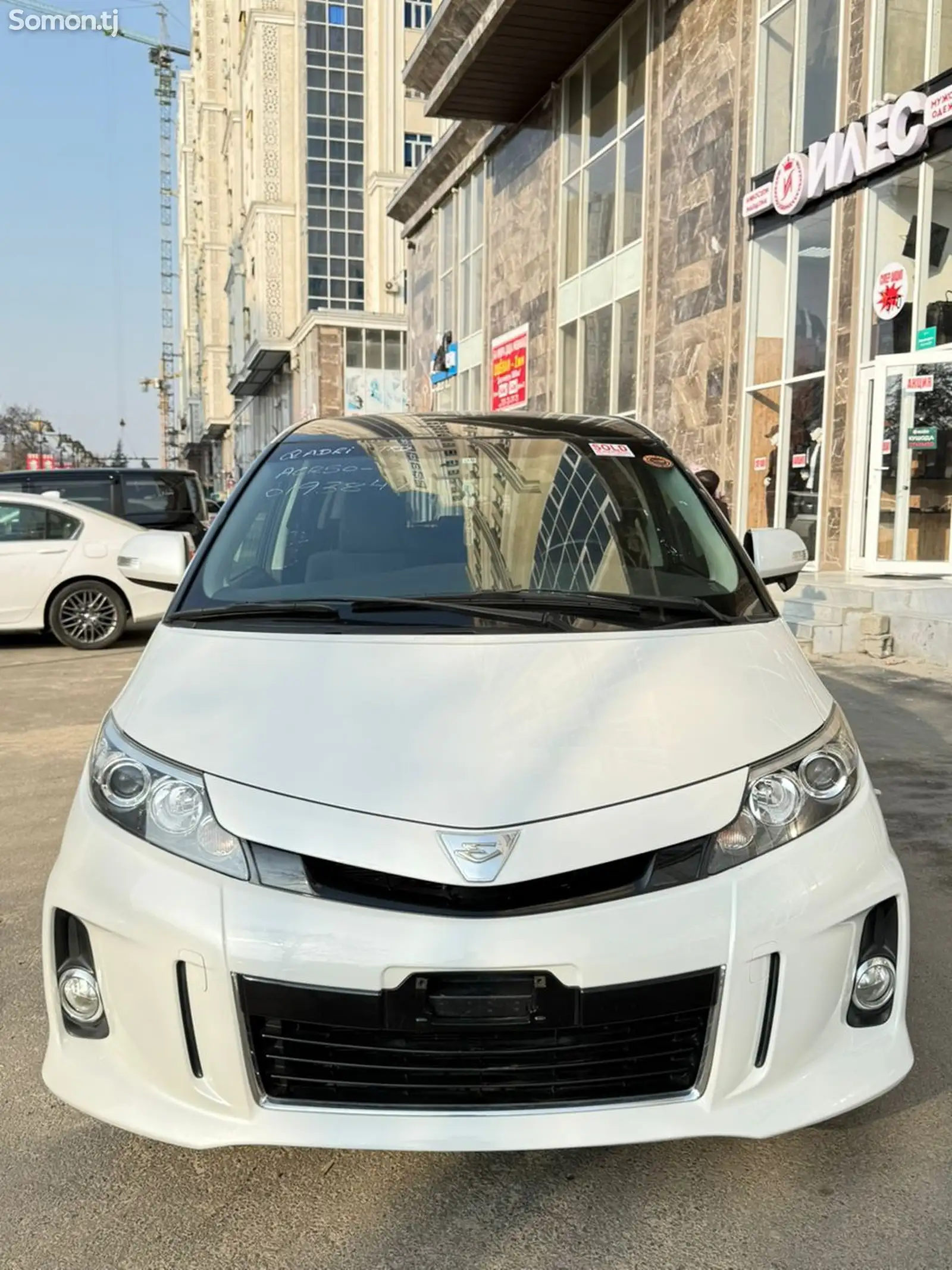 Toyota Estima, 2015-1