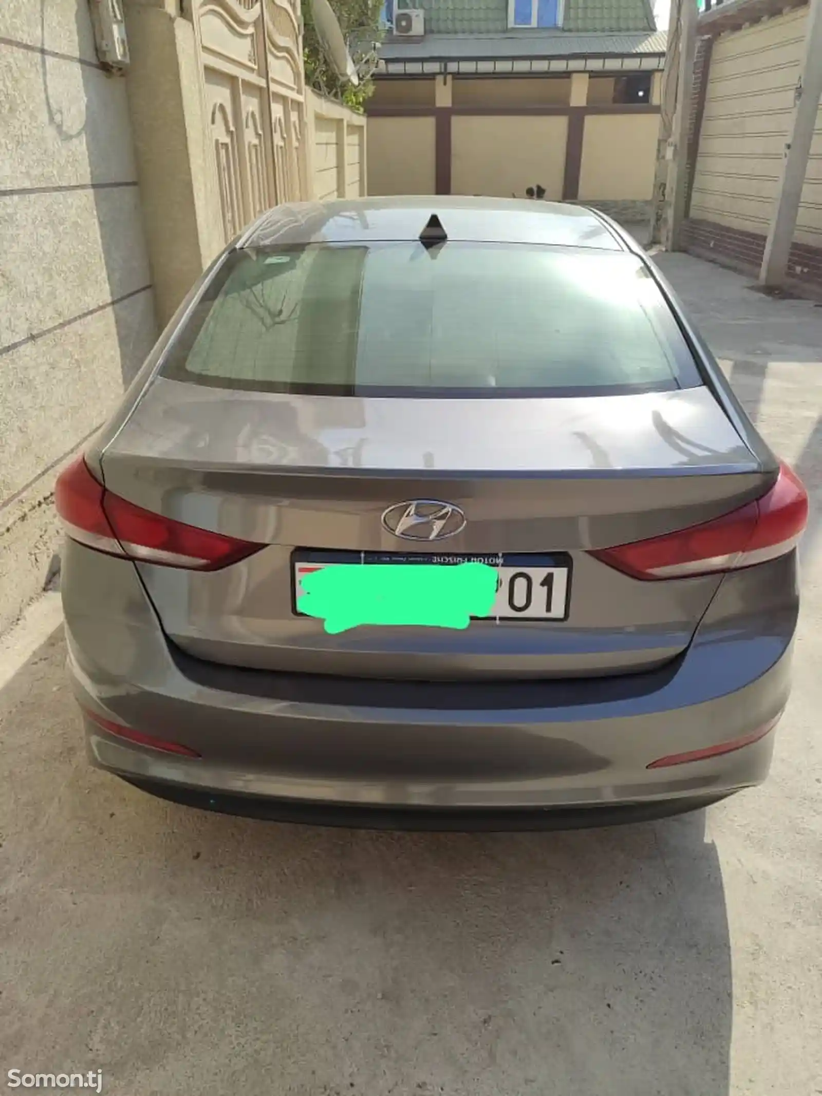 Hyundai Elantra, 2018-5