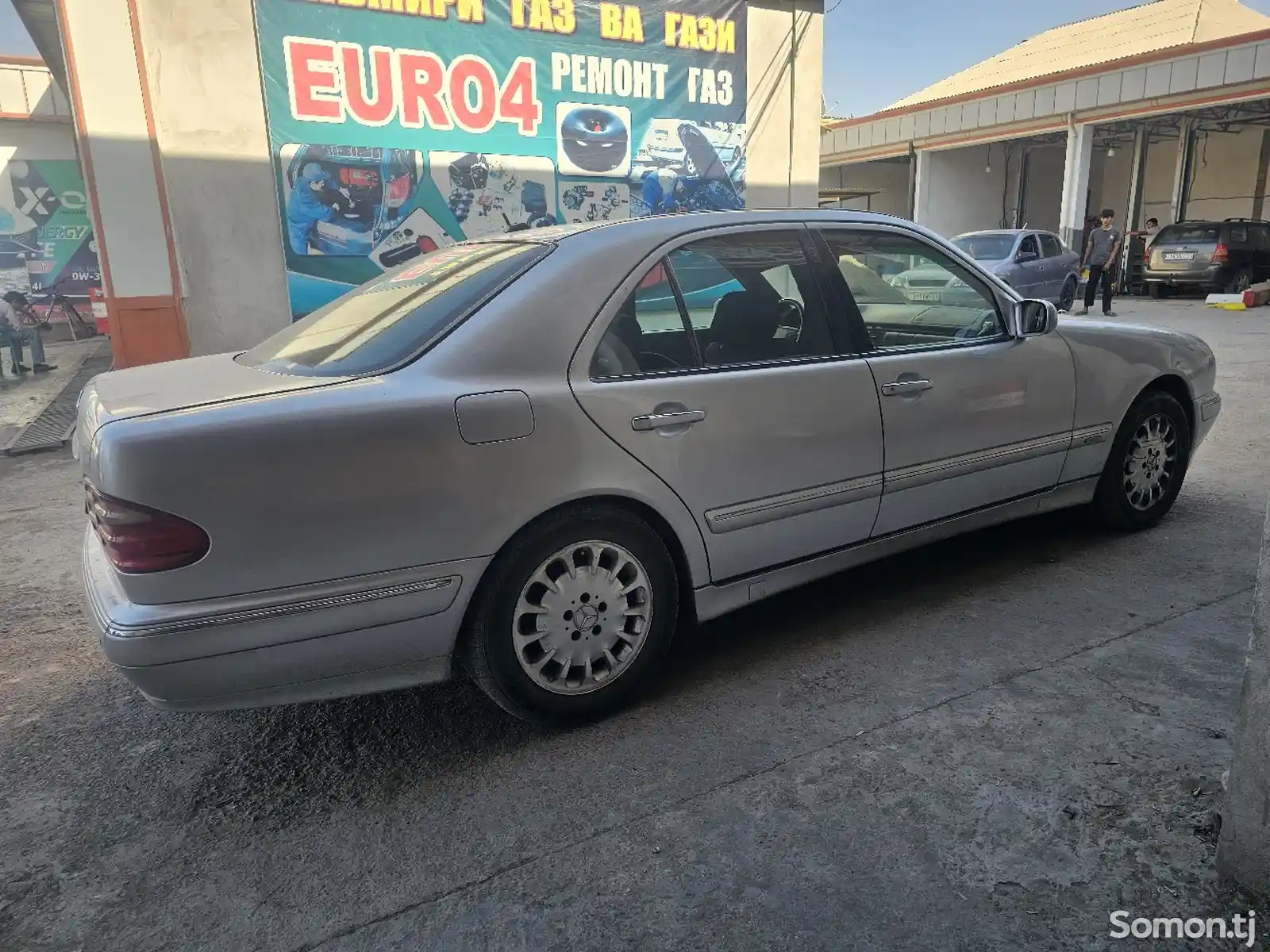 Mercedes-Benz E class, 2000-6