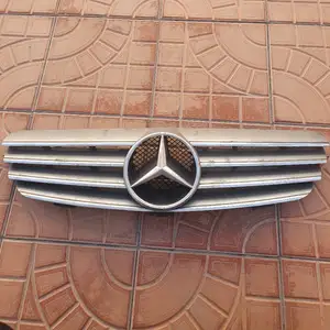 Решетка радиатора от Mercedes W209