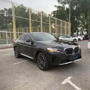 BMW X4, 2023