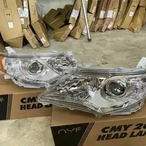 Передние фары на Toyota Camry 3