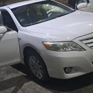 Toyota Camry, 2010