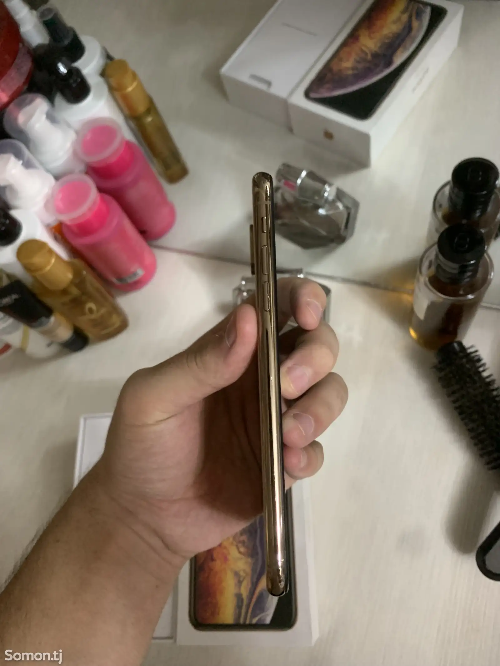 Apple iPhone Xs Max, 64 gb, Gold-6