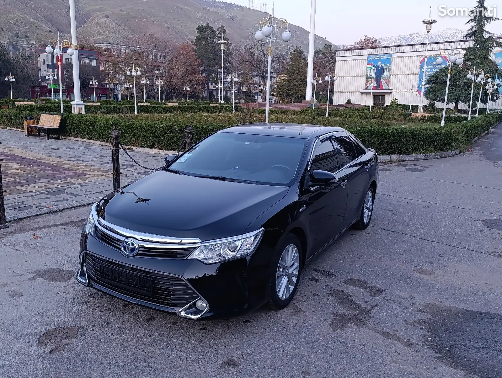 Toyota Camry, 2016-1