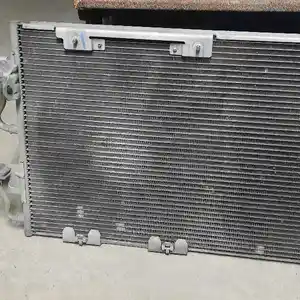 Радиатор кондиционера на Оpel Astra H