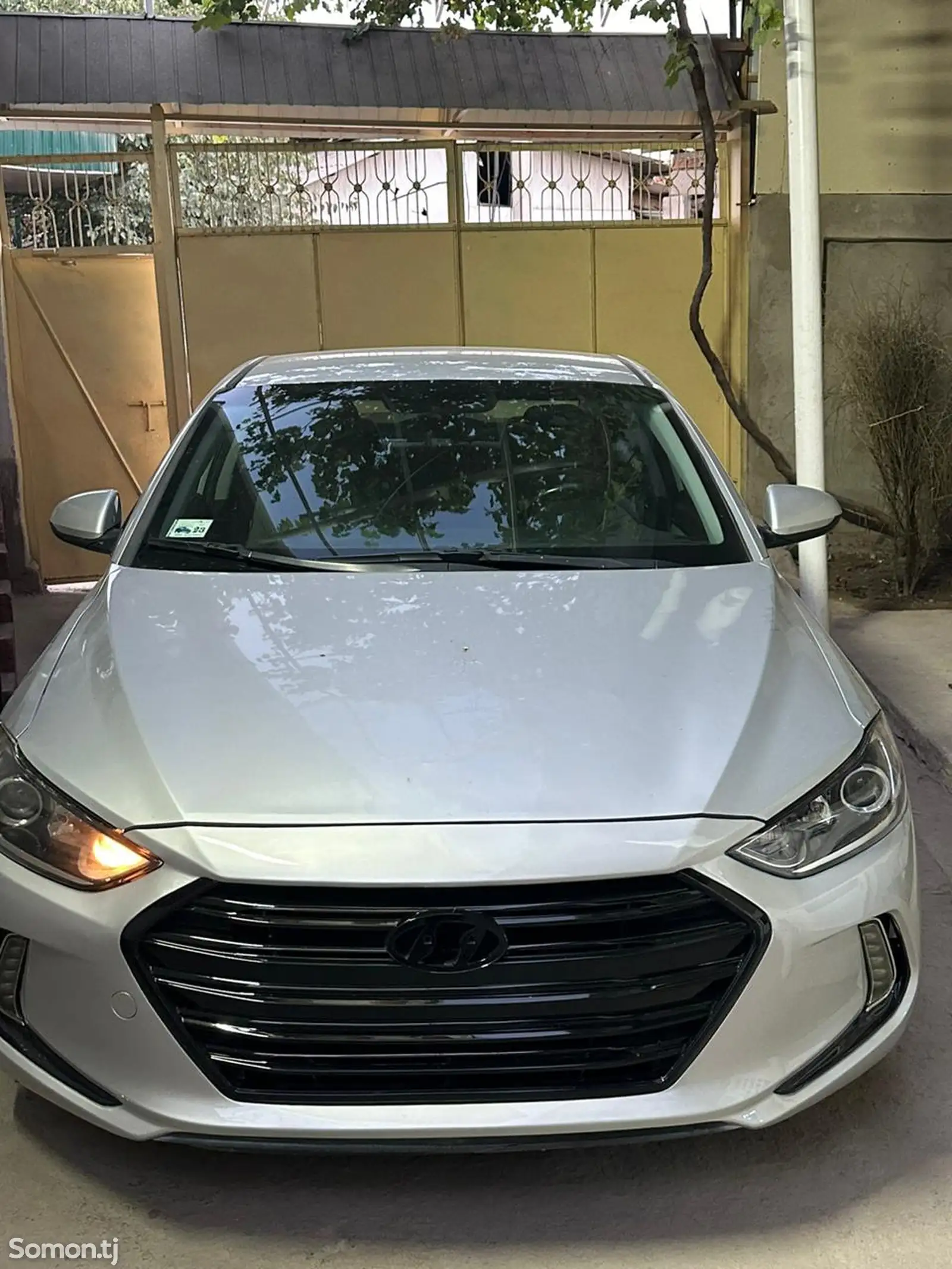 Hyundai Elantra, 2017-1