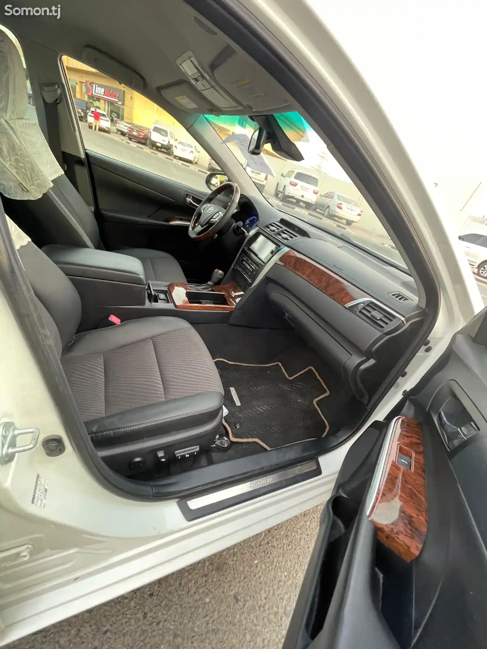 Toyota Camry, 2015-12