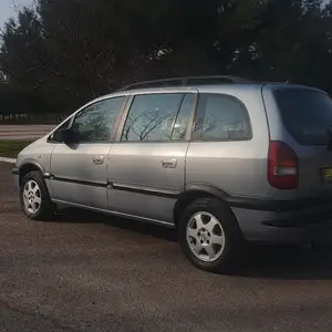 Opel Zafira, 2000