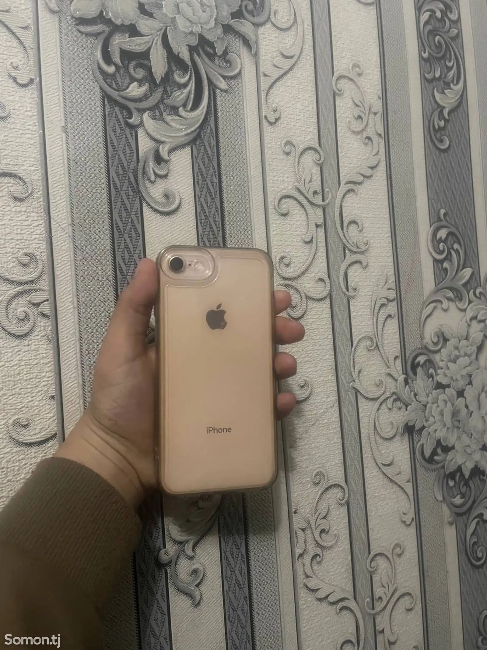 Apple iPhone 8, 64 gb, Gold-1