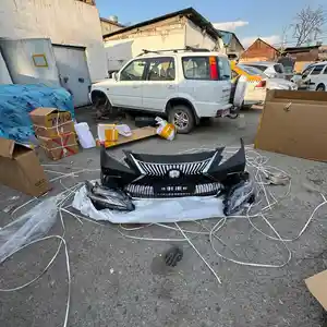 Бампер на Lexus ES 2020