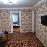 2-комн. квартира, 2 этаж, 40м², универмаг-2