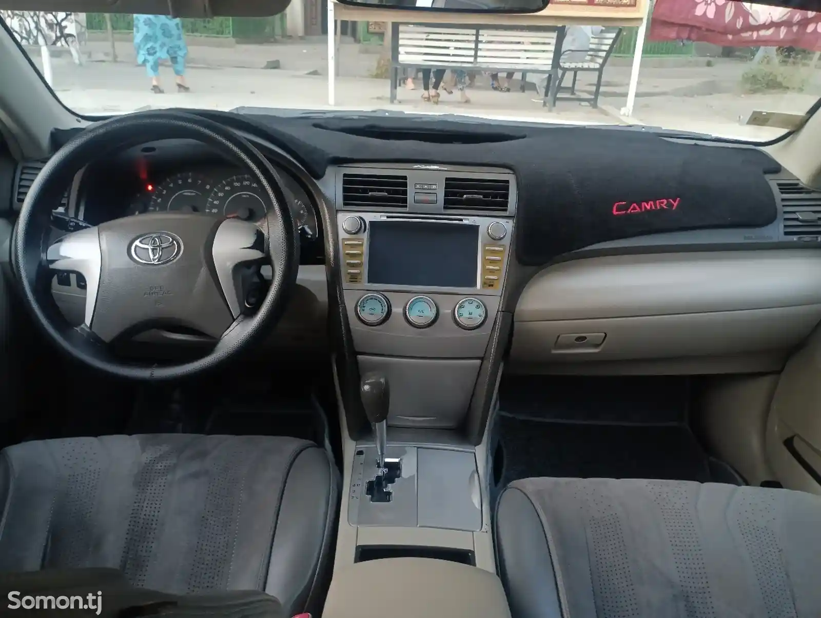 Toyota Camry, 2011-8