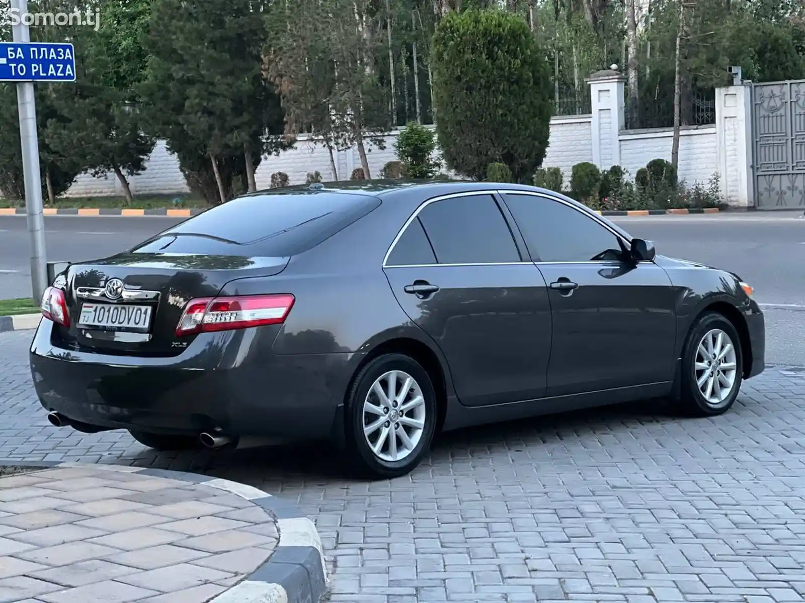 Toyota Camry, 2010-3