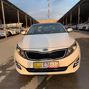 Kia K5, 2015