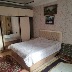 2-комн. квартира, 1 этаж, 70м², Калинина