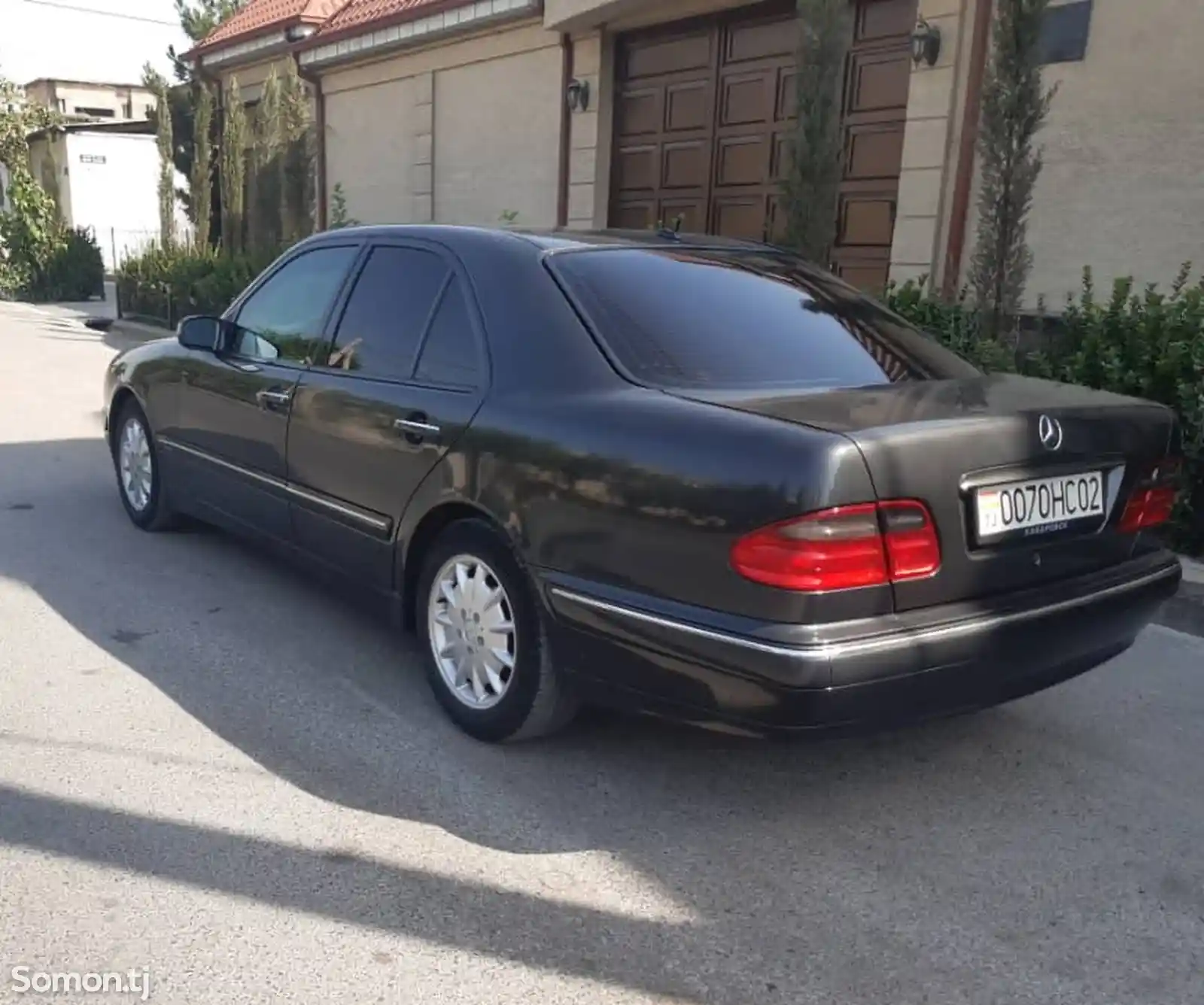 Mercedes-Benz E class, 2002-4