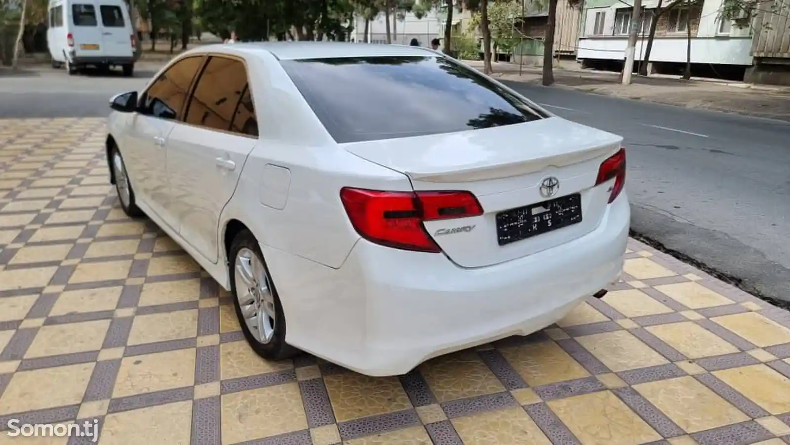 Toyota Camry, 2012-1