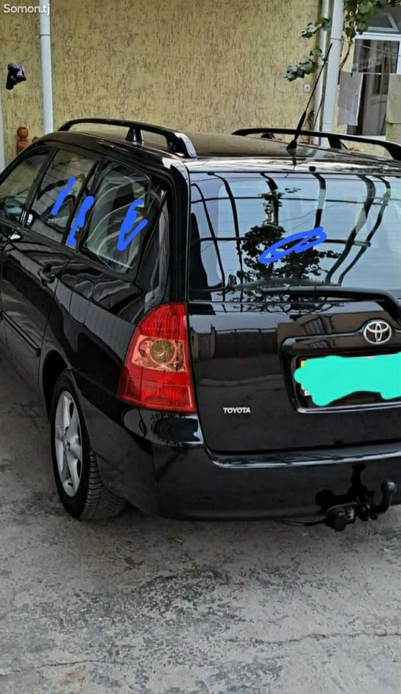 Задние не тонированные стекла от Toyota Corolla 2006