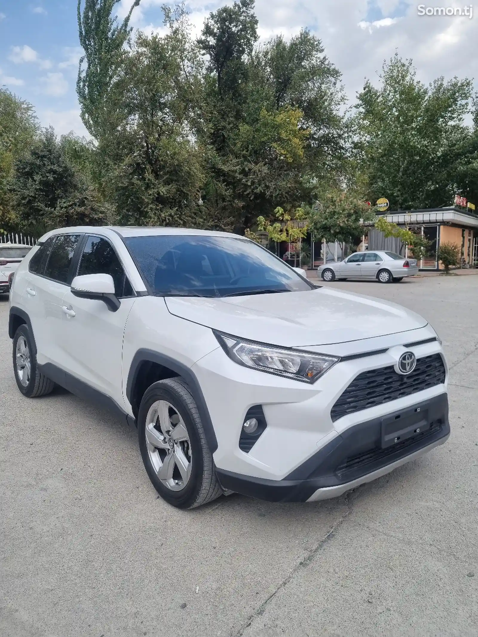 Toyota RAV 4, 2021-4