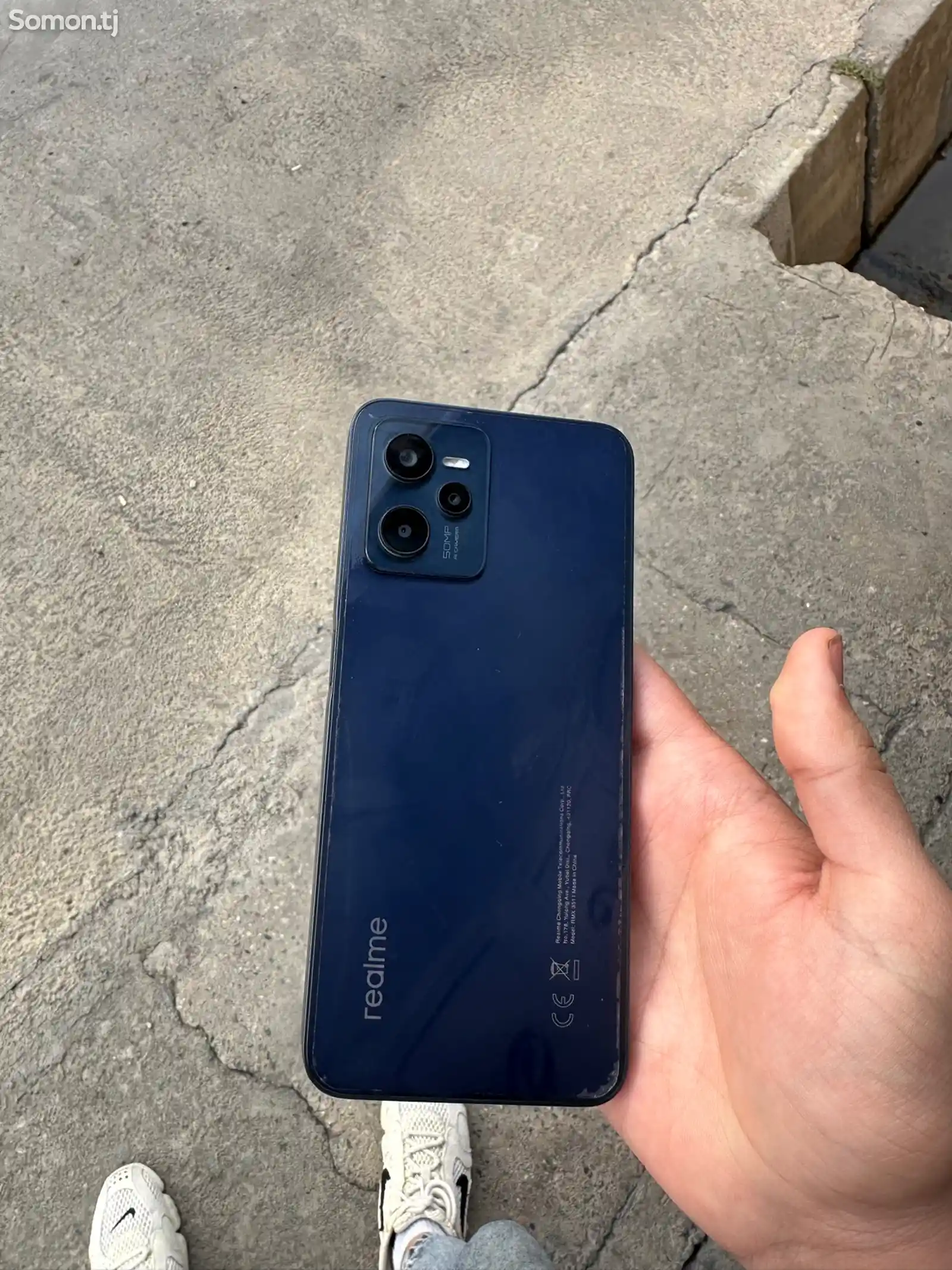 Телефон Realme-1