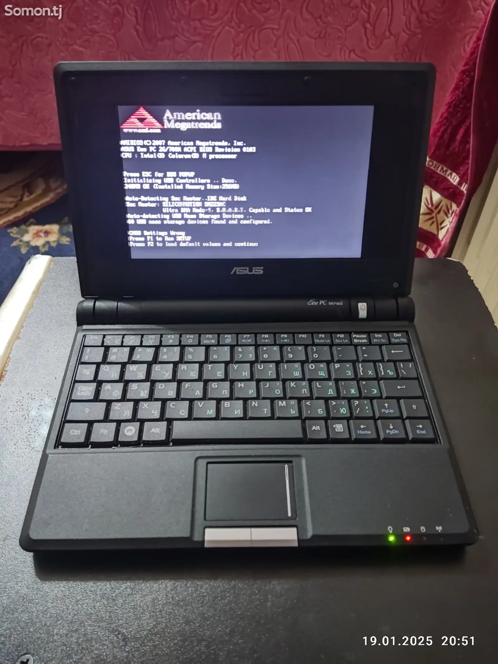 Нетбук Asus-1