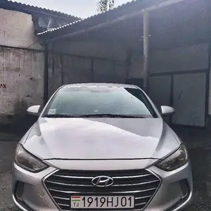 Hyundai Elantra, 2017