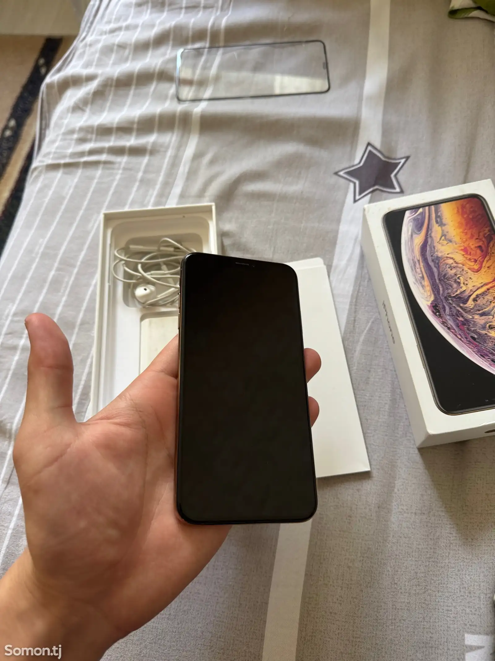 Apple iPhone Xs Max, 64 gb, Gold-4