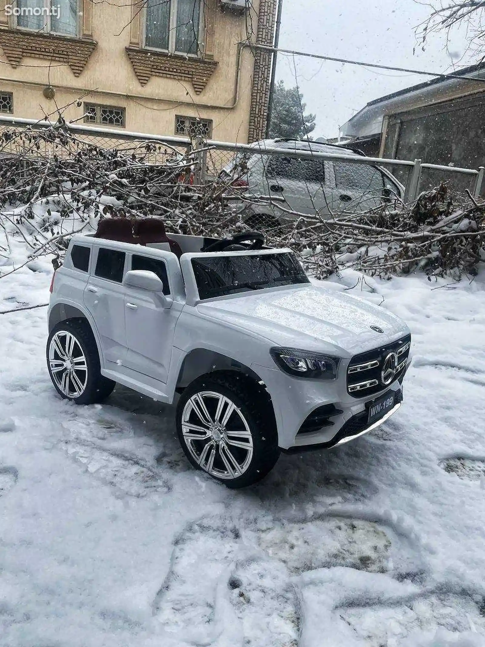 Детский электромобиль-3