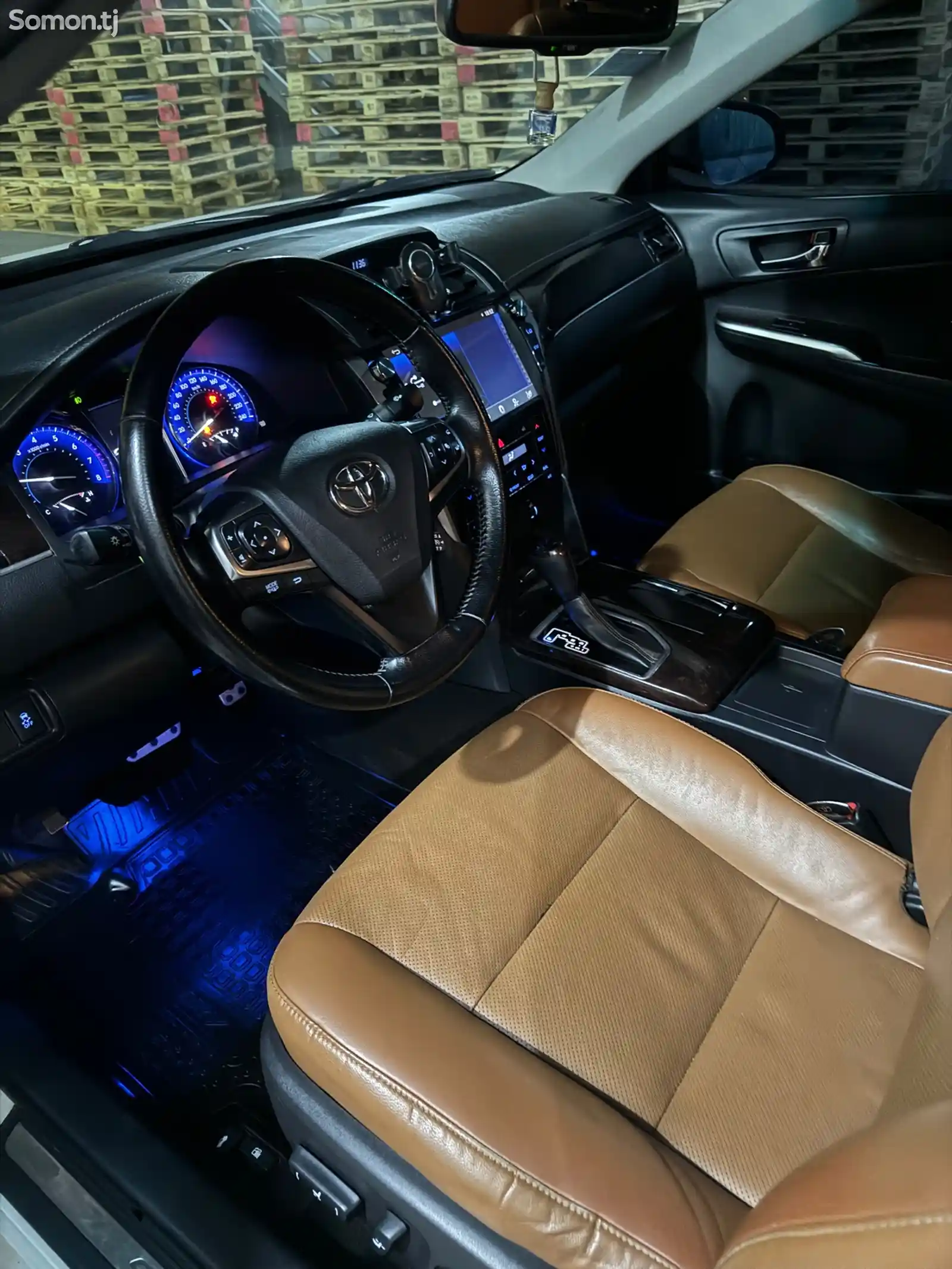 Toyota Camry, 2017-4