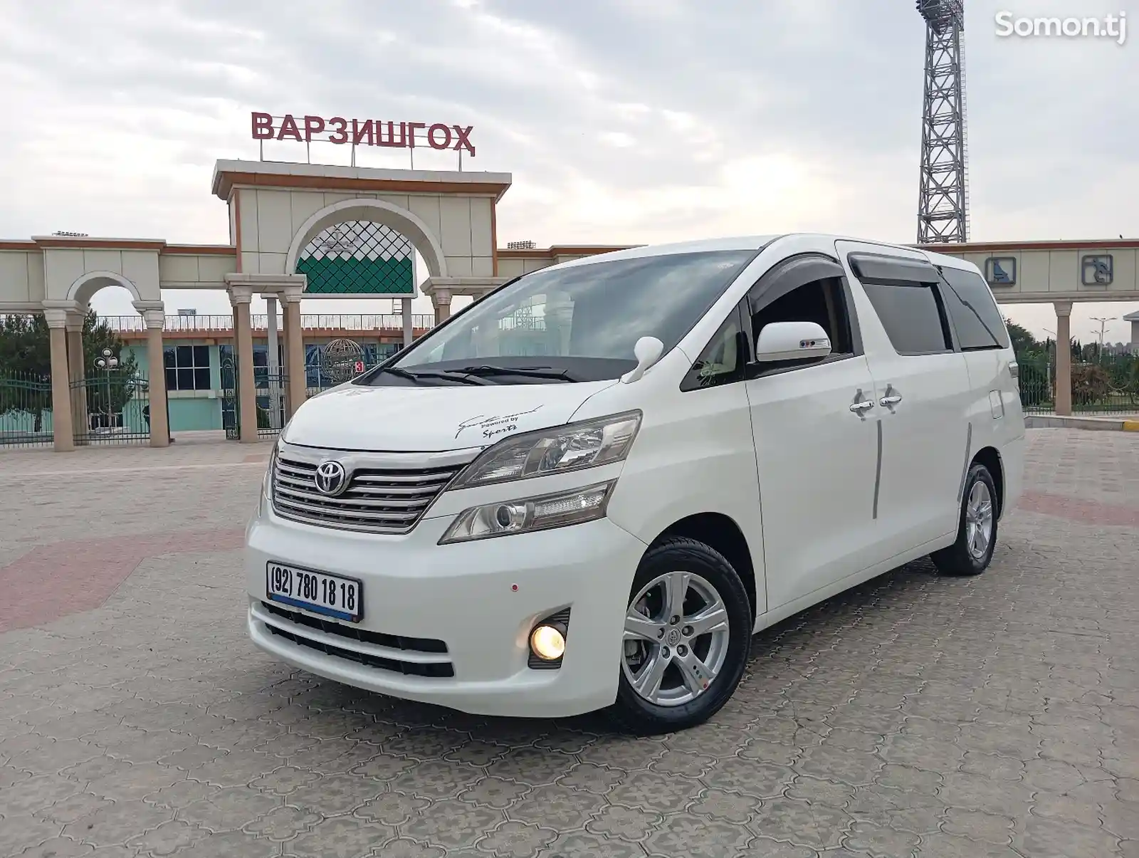 Toyota Vellfire, 2010-1