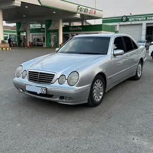 Mercedes-Benz E class, 2000