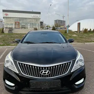 Hyundai Grandeur, 2011