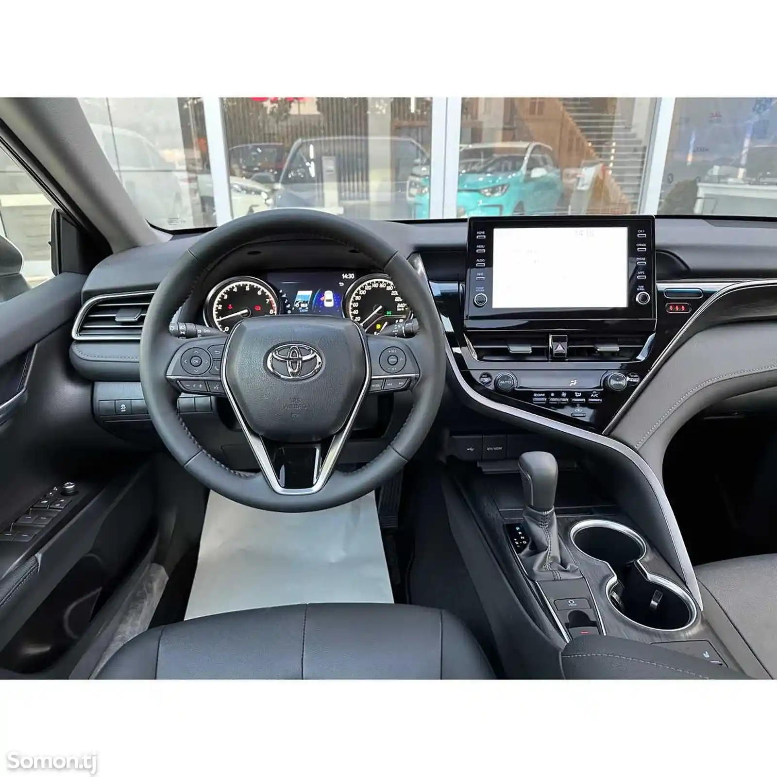 Toyota Camry, 2023-7