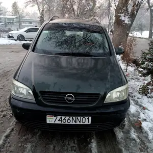 Opel Zafira, 2001