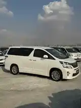 Toyota Vellfire, 2014-13