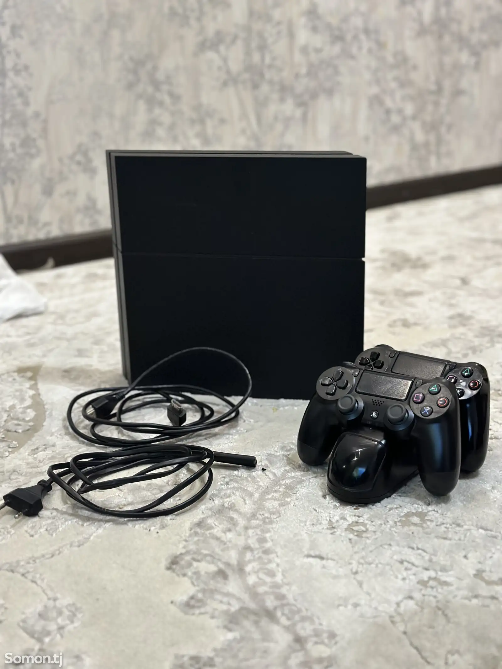 Игровая приставка Sony Playstation 4 408GB-1