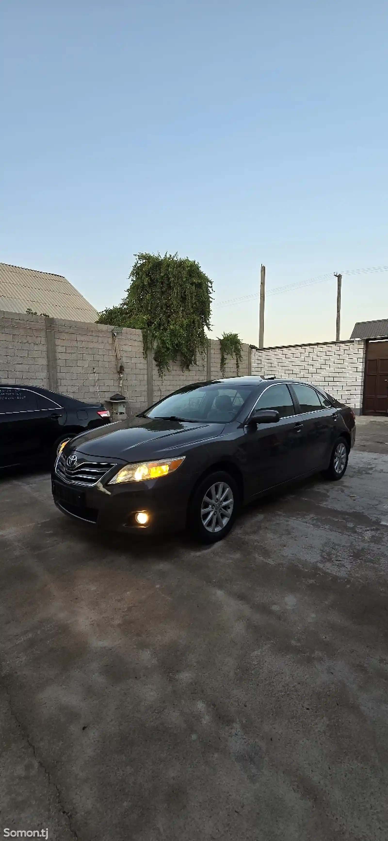 Toyota Camry, 2010-1