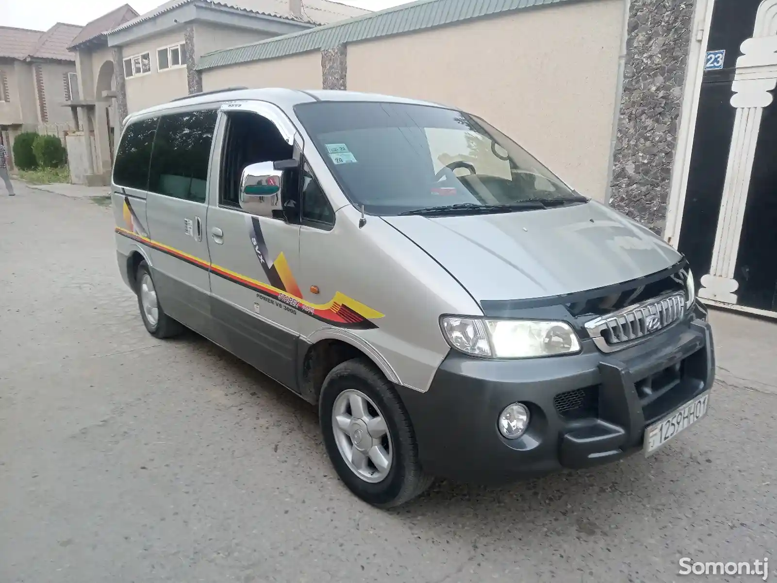 Hyundai Starex, 2000-2