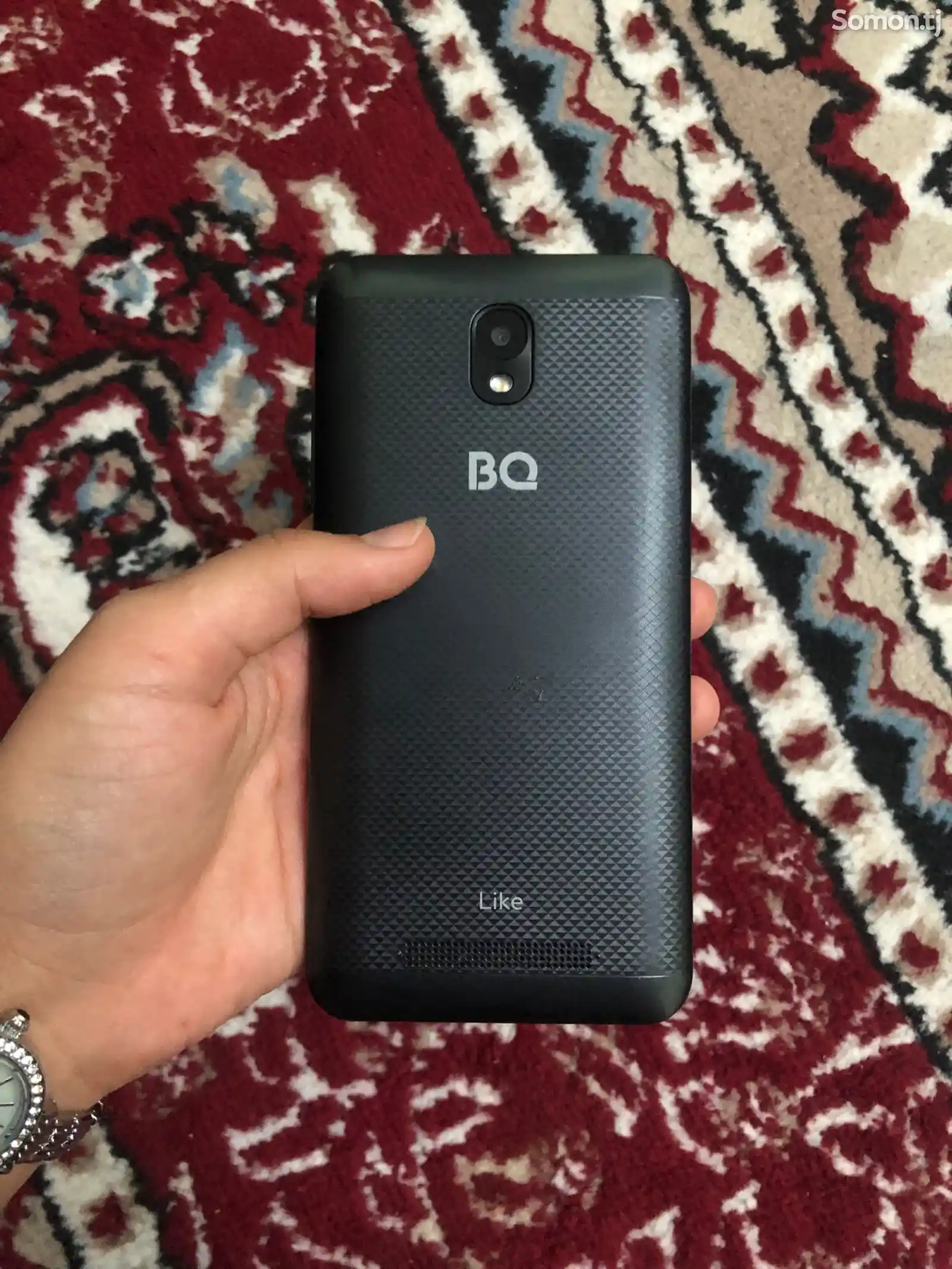 Смартфон BQ-2